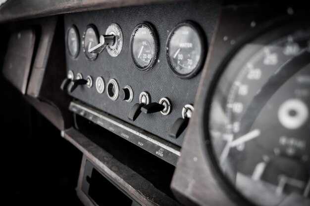 Советы по уходу за панелью приборов